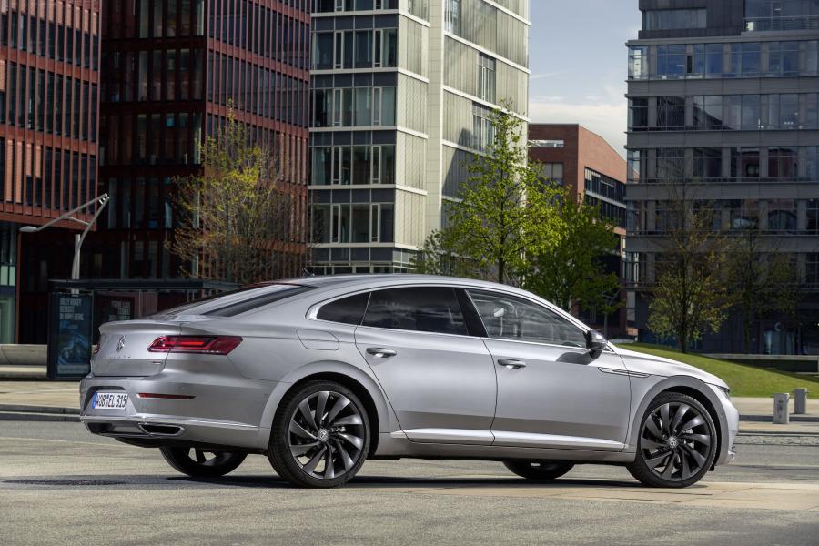  Volkswagen Arteon 4Motion Elegance 2017 года  (WW) (фото 13 из 31)